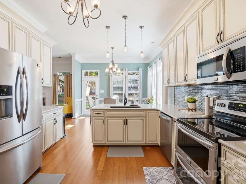 8540 Piccone Brook Lane, Charlotte, NC 28216.  MLS# CAR4358992, YatesRealty ID 12782. 