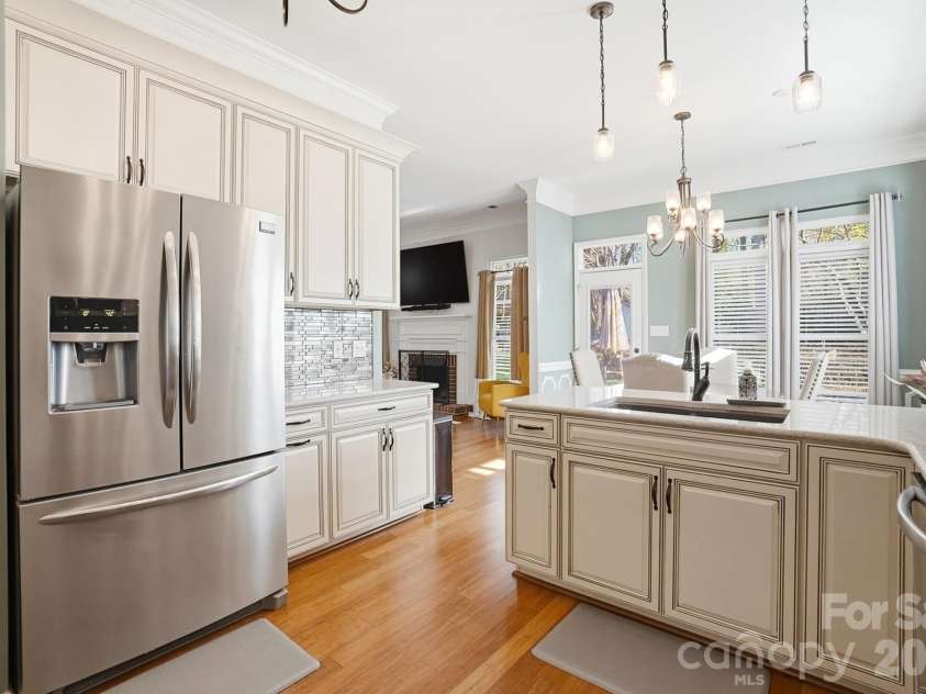 8540 Piccone Brook Lane, Charlotte, NC 28216.  MLS# CAR4358992, YatesRealty ID 12782. 