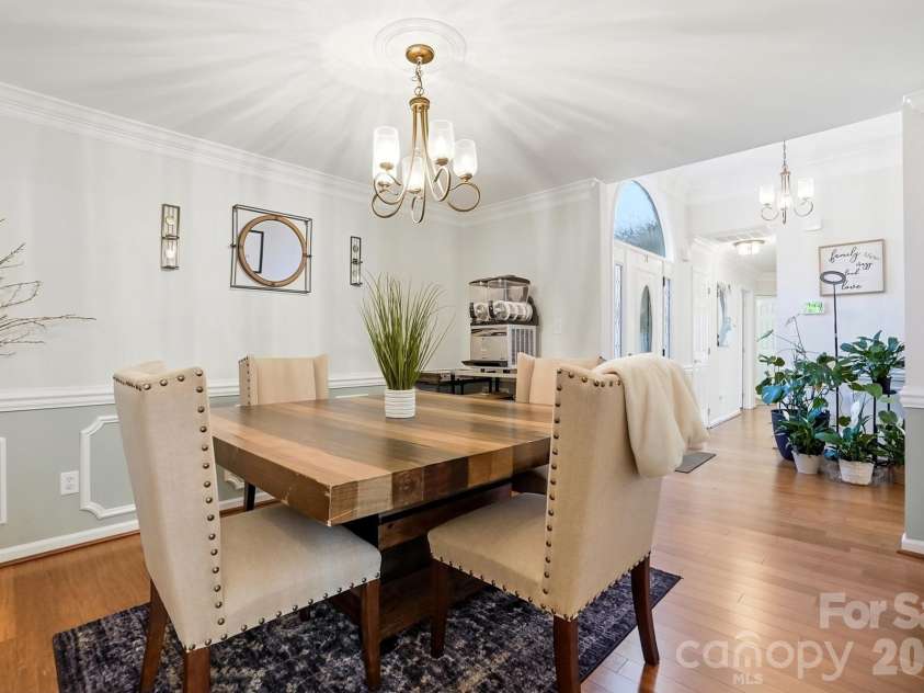8540 Piccone Brook Lane, Charlotte, NC 28216.  MLS# CAR4358992, YatesRealty ID 12782. 