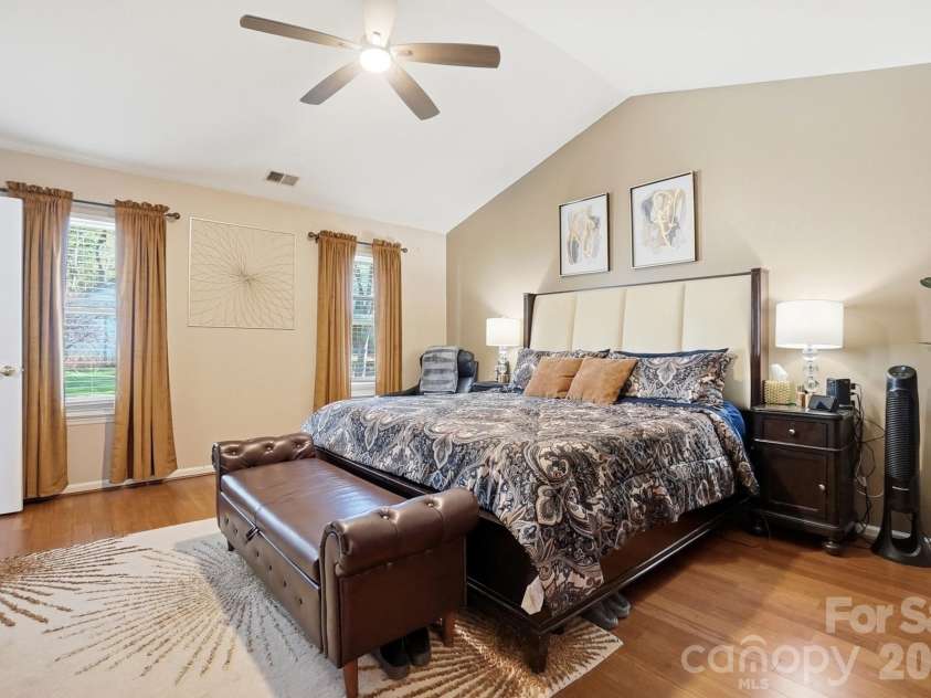 8540 Piccone Brook Lane, Charlotte, NC 28216.  MLS# CAR4358992, YatesRealty ID 12782. 