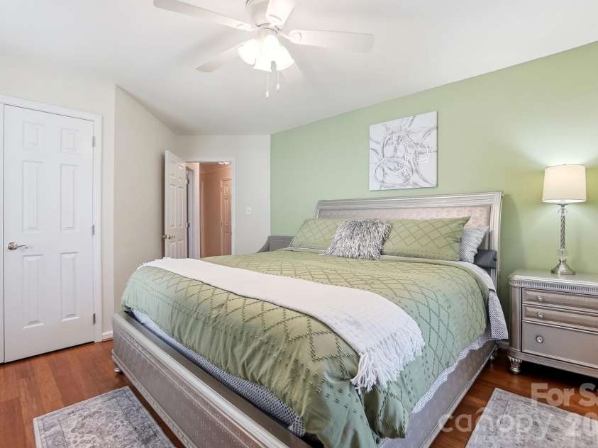 8540 Piccone Brook Lane, Charlotte, NC 28216.  MLS# CAR4358992, YatesRealty ID 12782. 