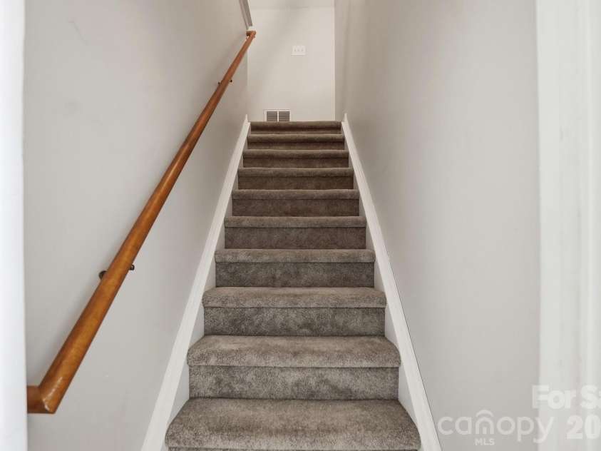 8540 Piccone Brook Lane, Charlotte, NC 28216.  MLS# CAR4358992, YatesRealty ID 12782. 