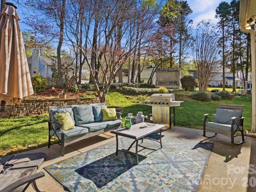 8540 Piccone Brook Lane, Charlotte, NC 28216.  MLS# CAR4358992, YatesRealty ID 12782. 