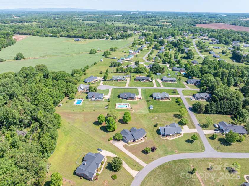 118 Sir Gregory Drive, Shelby, NC 28152.  MLS# CAR4250554, YatesRealty ID 12783. 