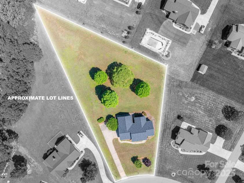 118 Sir Gregory Drive, Shelby, NC 28152.  MLS# CAR4250554, YatesRealty ID 12783. 