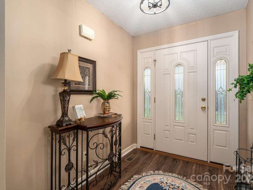 118 Sir Gregory Drive, Shelby, NC 28152.  MLS# CAR4250554, YatesRealty ID 12783. 