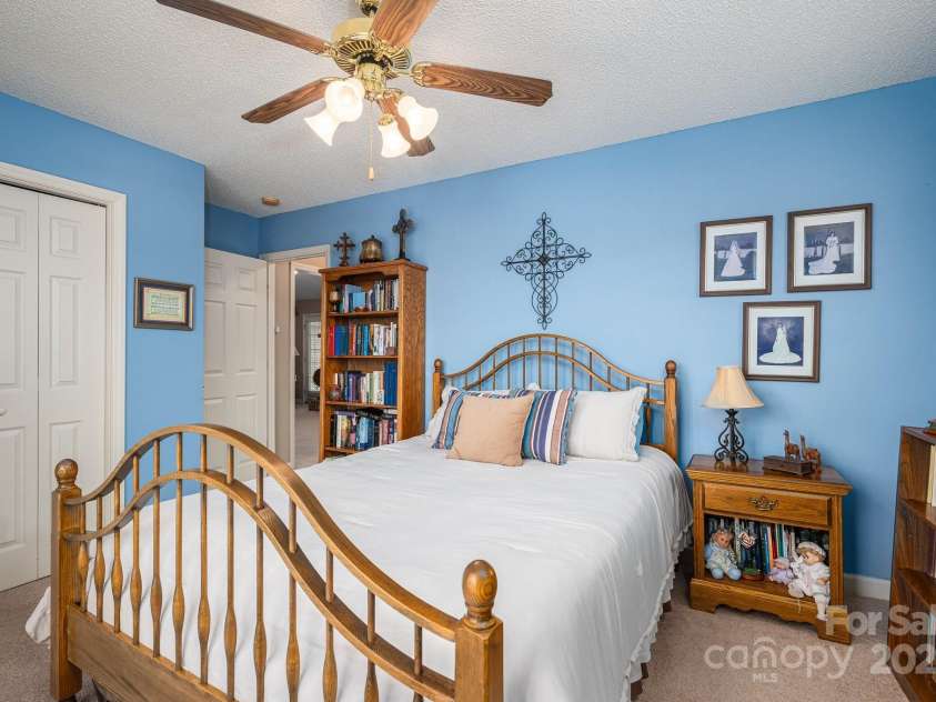 118 Sir Gregory Drive, Shelby, NC 28152.  MLS# CAR4250554, YatesRealty ID 12783. 