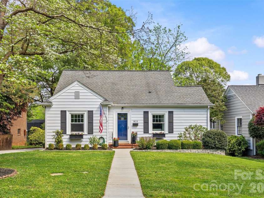 1825 Sprague Avenue, Charlotte, NC 28205.  MLS# CAR4358946, YatesRealty ID 12783. 