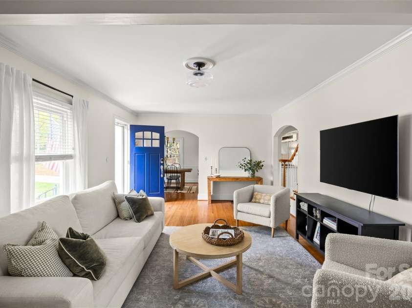1825 Sprague Avenue, Charlotte, NC 28205.  MLS# CAR4358946, YatesRealty ID 12783. 