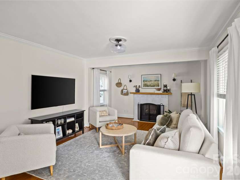 1825 Sprague Avenue, Charlotte, NC 28205.  MLS# CAR4358946, YatesRealty ID 12783. 