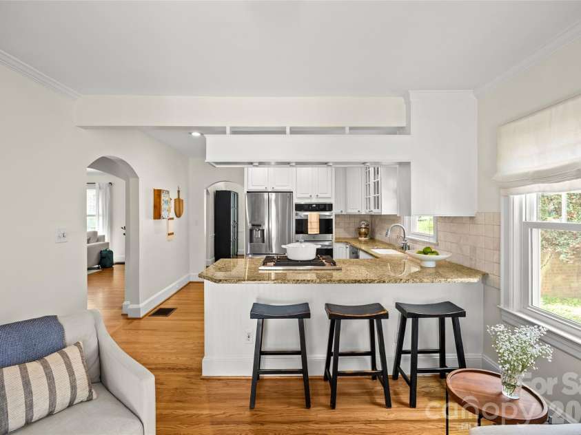 1825 Sprague Avenue, Charlotte, NC 28205.  MLS# CAR4358946, YatesRealty ID 12783. 
