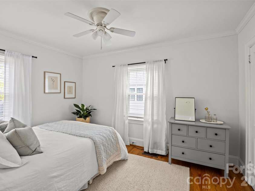 1825 Sprague Avenue, Charlotte, NC 28205.  MLS# CAR4358946, YatesRealty ID 12783. 