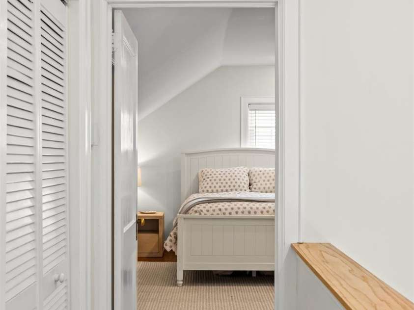 1825 Sprague Avenue, Charlotte, NC 28205.  MLS# CAR4358946, YatesRealty ID 12783. 