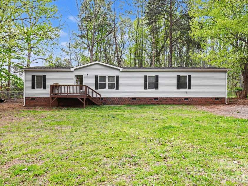 5139 Pine Springs Drive, Bessemer City, NC 28016.  MLS# CAR4360416, YatesRealty ID 12784. 