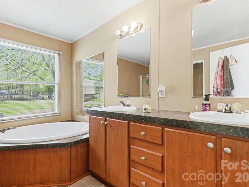 5139 Pine Springs Drive, Bessemer City, NC 28016.  MLS# CAR4360416, YatesRealty ID 12784. 