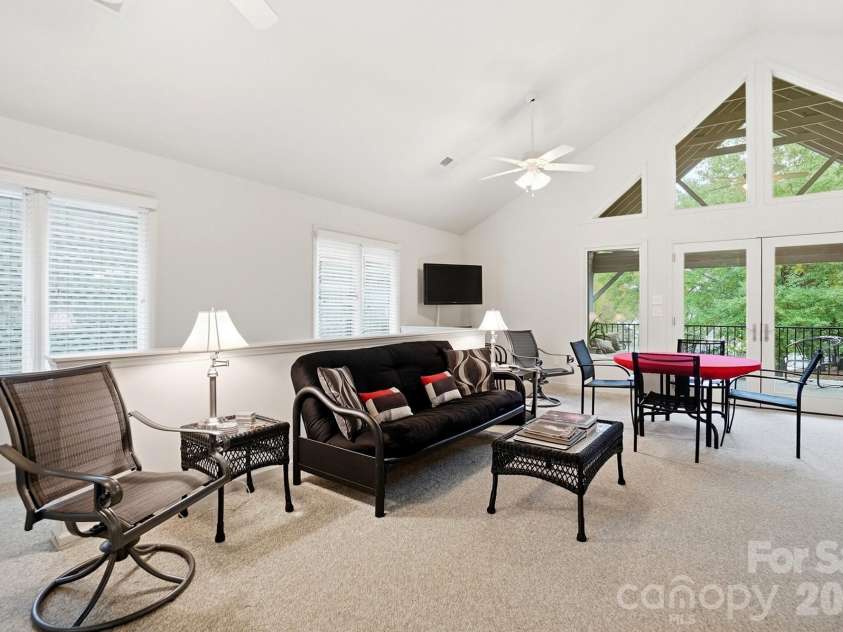 290 Blucher Circle, Lake Wylie, SC 29710.  MLS# CAR4316746, YatesRealty ID 12785. 