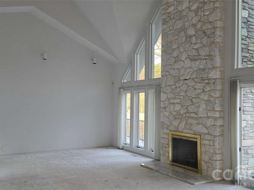 290 Blucher Circle, Lake Wylie, SC 29710.  MLS# CAR4316746, YatesRealty ID 12785. 
