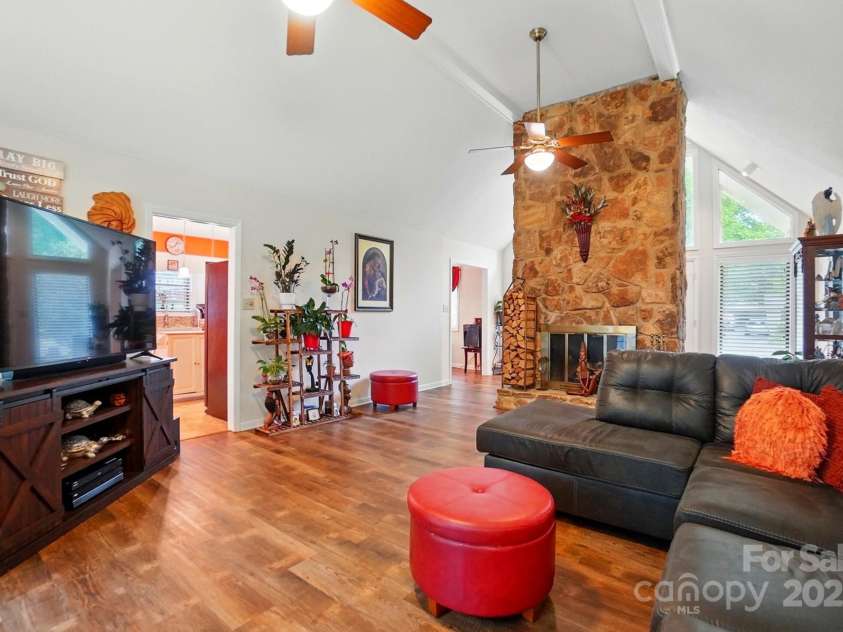 116 Pelham Lane, Fort Mill, SC 29715.  MLS# CAR4247549, YatesRealty ID 12786. 