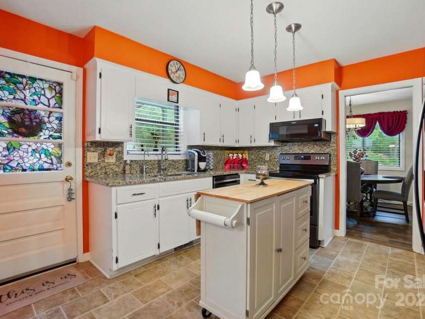 116 Pelham Lane, Fort Mill, SC 29715.  MLS# CAR4247549, YatesRealty ID 12786. 