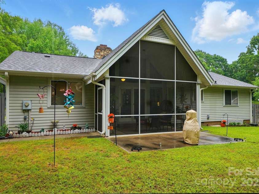 116 Pelham Lane, Fort Mill, SC 29715.  MLS# CAR4247549, YatesRealty ID 12786. 