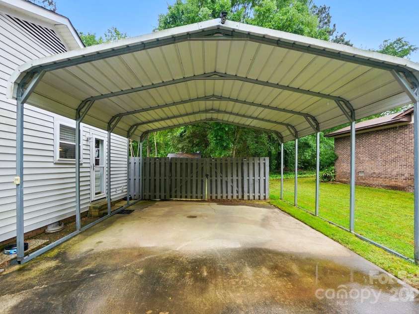 116 Pelham Lane, Fort Mill, SC 29715.  MLS# CAR4247549, YatesRealty ID 12786. 