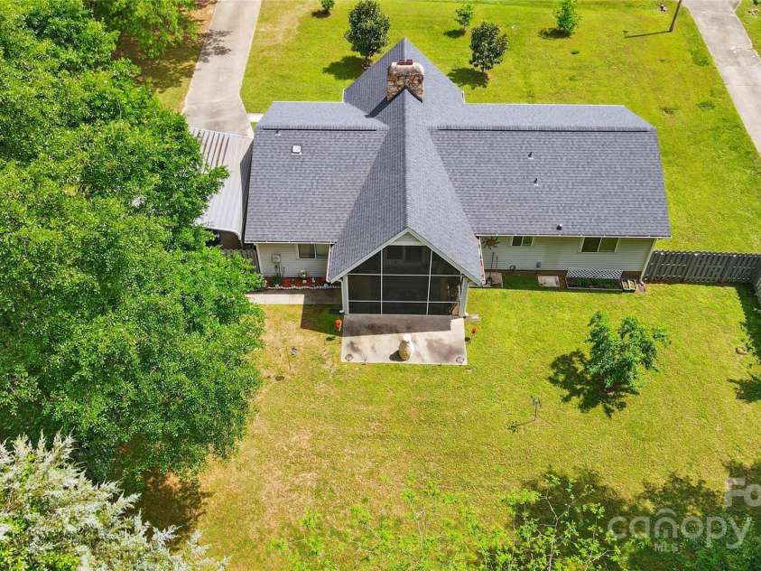 116 Pelham Lane, Fort Mill, SC 29715.  MLS# CAR4247549, YatesRealty ID 12786. 
