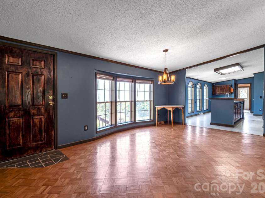 36 Tyler Cove, Alexander, NC 28701.  MLS# CAR4343099, YatesRealty ID 12786. Livingroom