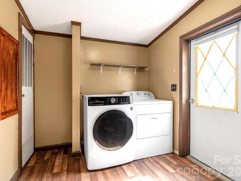 36 Tyler Cove, Alexander, NC 28701.  MLS# CAR4343099, YatesRealty ID 12786. Washer & Dryer