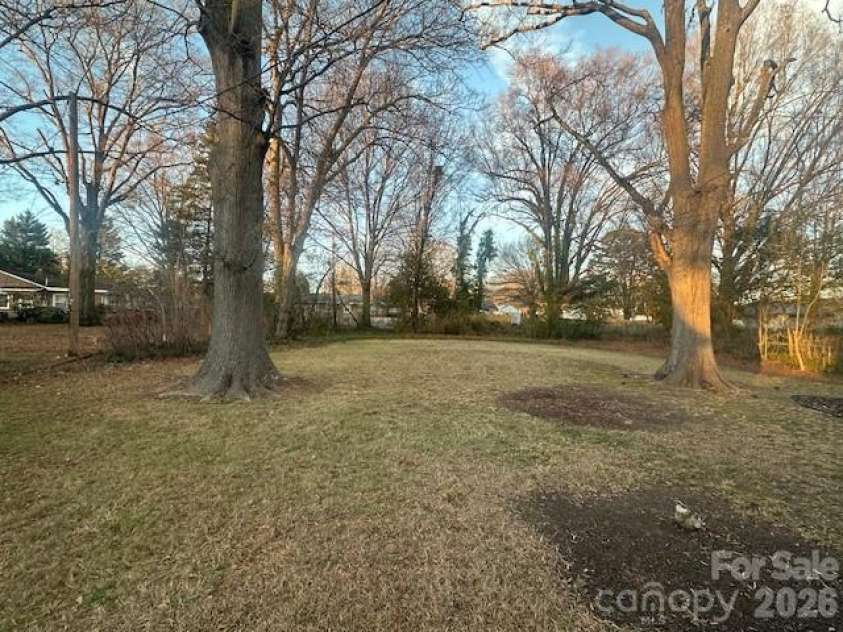 1004 8th Avenue, Gastonia, NC 28054.  MLS# CAR4340427, YatesRealty ID 12787. Backyard