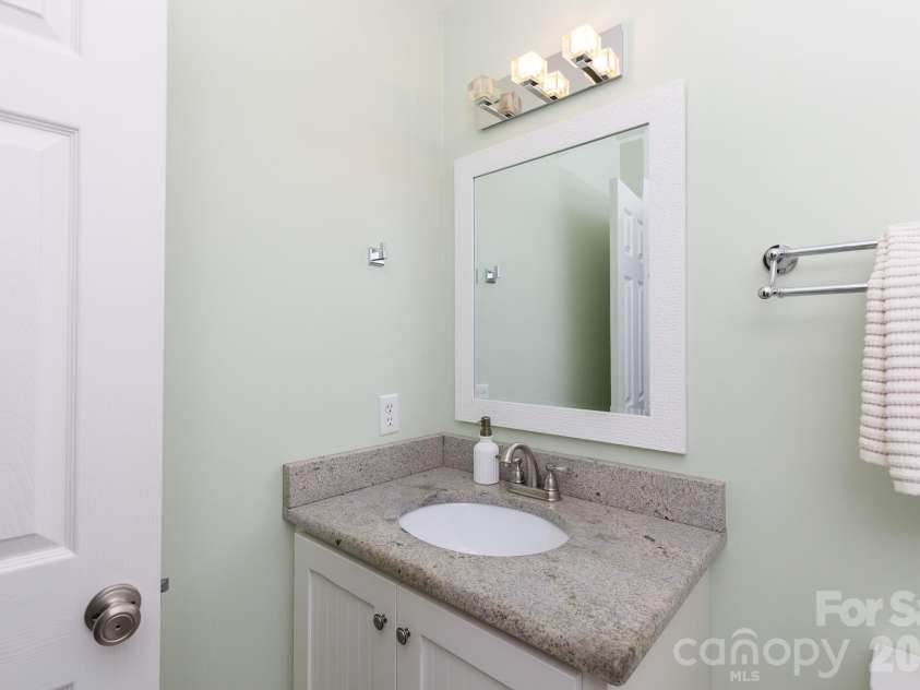 228 Timberlane Drive, Belmont, NC 28012.  MLS# CAR4369910, YatesRealty ID 12788. Bath 2
