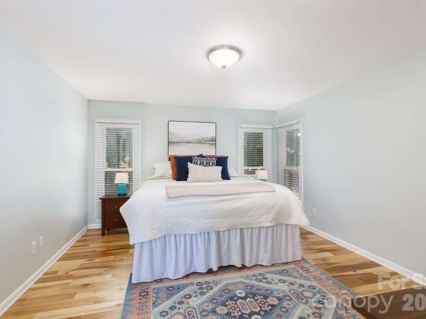228 Timberlane Drive, Belmont, NC 28012.  MLS# CAR4369910, YatesRealty ID 12788. Natural lighting in primary