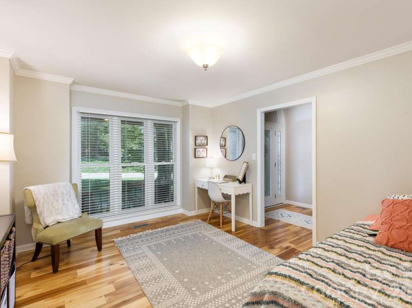 228 Timberlane Drive, Belmont, NC 28012.  MLS# CAR4369910, YatesRealty ID 12788. Office/flex space