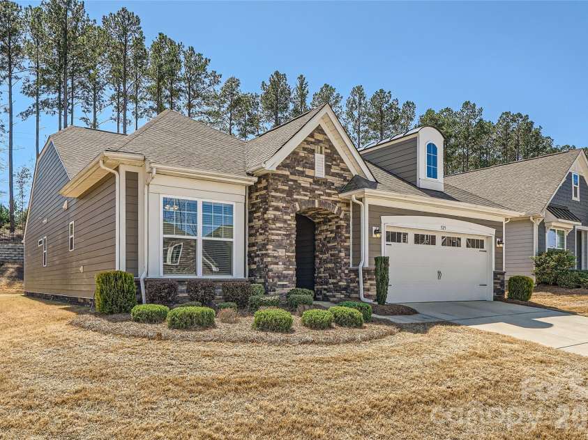 525 Cellini Place, Mount Holly, NC 28120.  MLS# CAR4355702, YatesRealty ID 12789. 