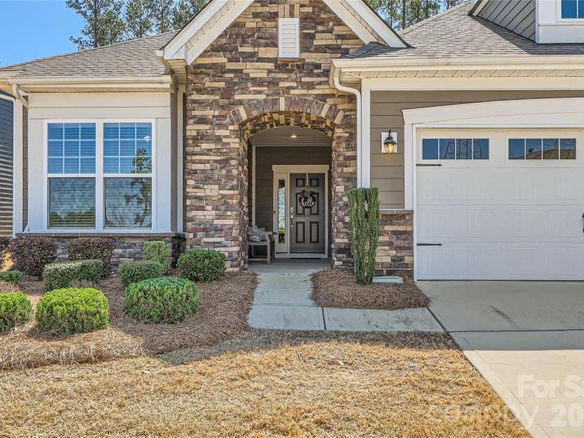 525 Cellini Place, Mount Holly, NC 28120.  MLS# CAR4355702, YatesRealty ID 12789. 