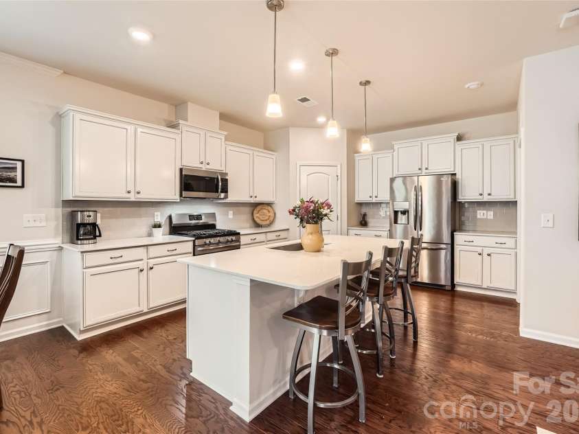 525 Cellini Place, Mount Holly, NC 28120.  MLS# CAR4355702, YatesRealty ID 12789. 
