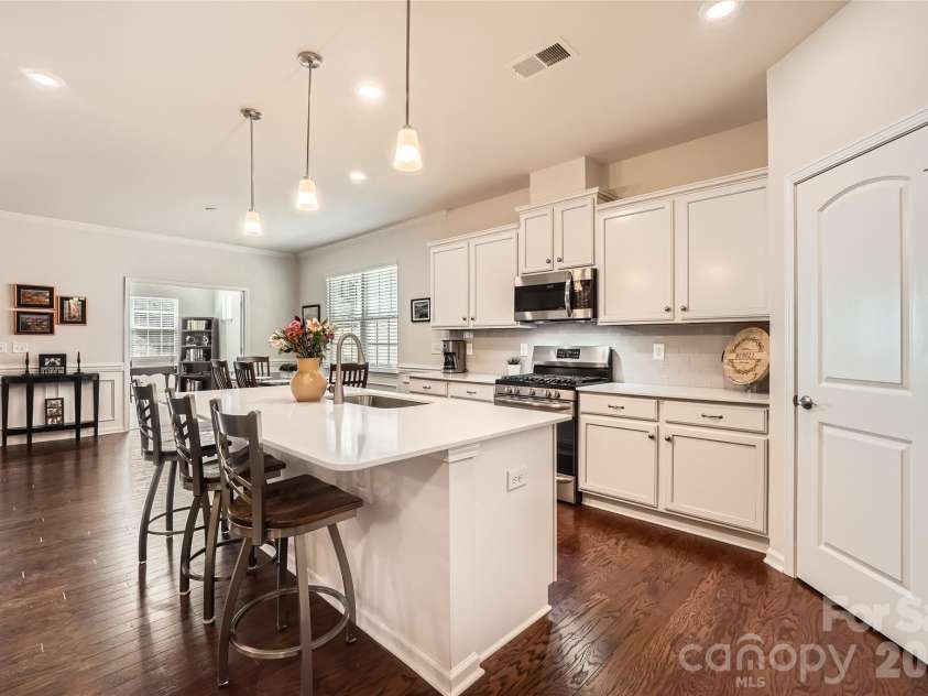 525 Cellini Place, Mount Holly, NC 28120.  MLS# CAR4355702, YatesRealty ID 12789. 