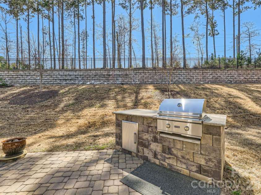 525 Cellini Place, Mount Holly, NC 28120.  MLS# CAR4355702, YatesRealty ID 12789. 