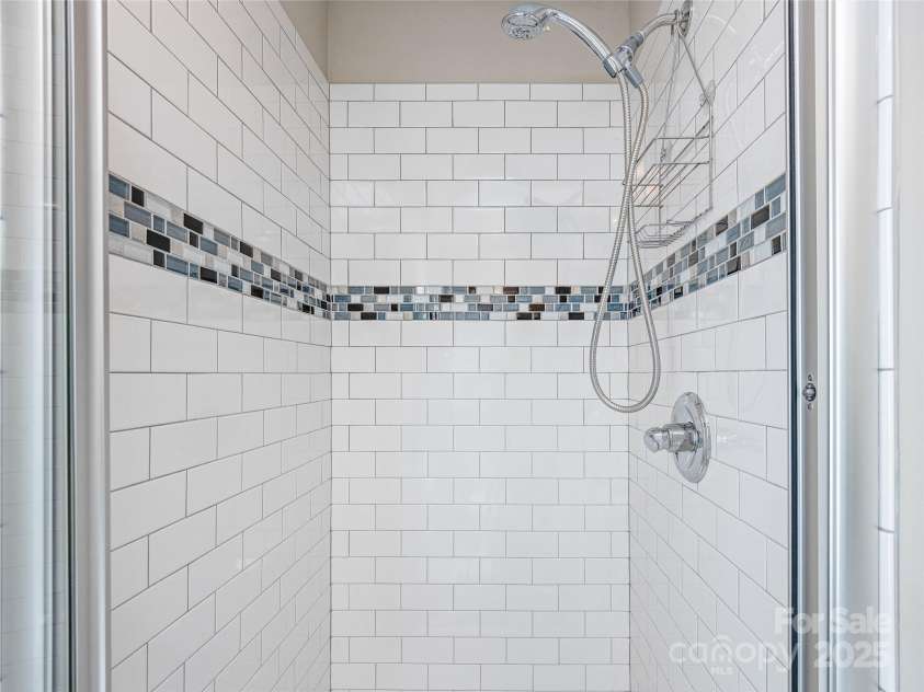 150 Sondley Parkway, Asheville, NC 28805.  MLS# CAR4280880, YatesRealty ID 1279. Custom tile walk-in shower