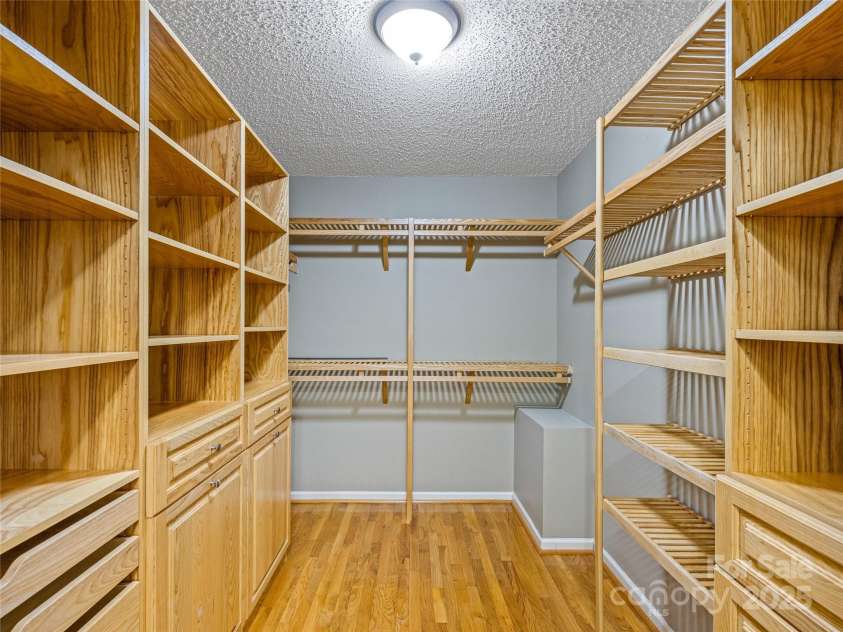 150 Sondley Parkway, Asheville, NC 28805.  MLS# CAR4280880, YatesRealty ID 1279. Every One's Dream Closet!!!
