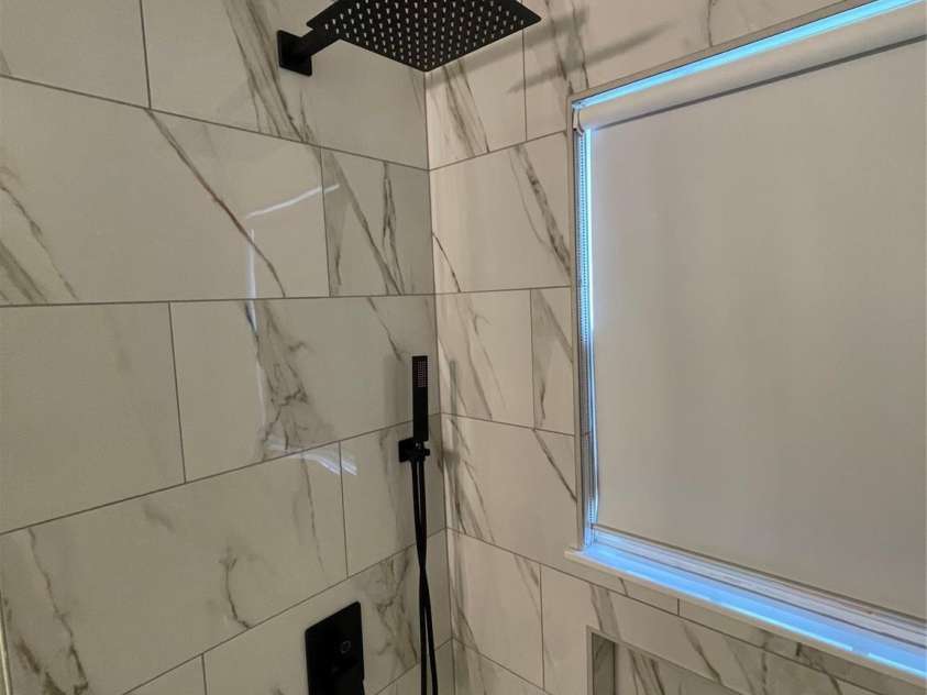 647 Reeves Court, Charlotte, NC 28208.  MLS# CAR4166731, YatesRealty ID 1279. Bath 2 Rainhead