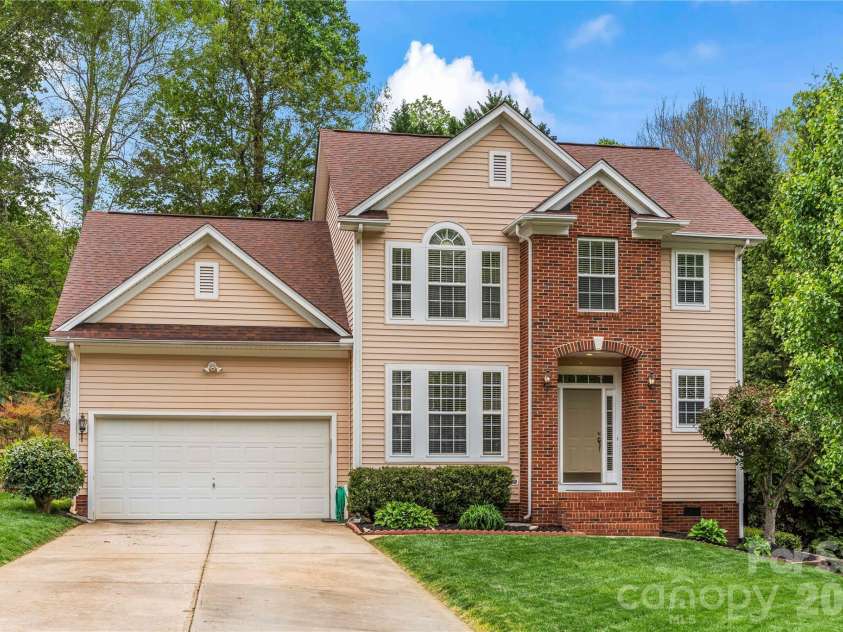 729 Knightswood Road, Fort Mill, SC 29708.  MLS# CAR4367713, YatesRealty ID 12791. 