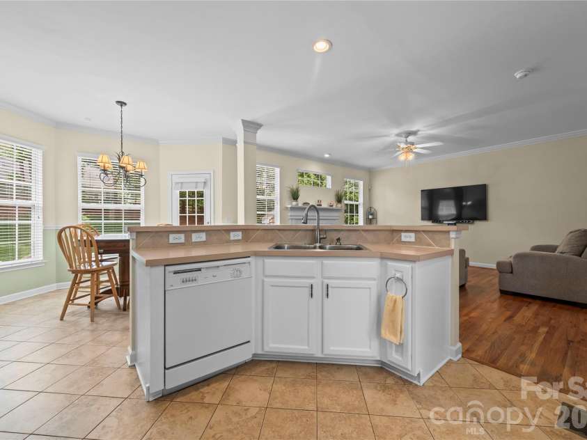 729 Knightswood Road, Fort Mill, SC 29708.  MLS# CAR4367713, YatesRealty ID 12791. 