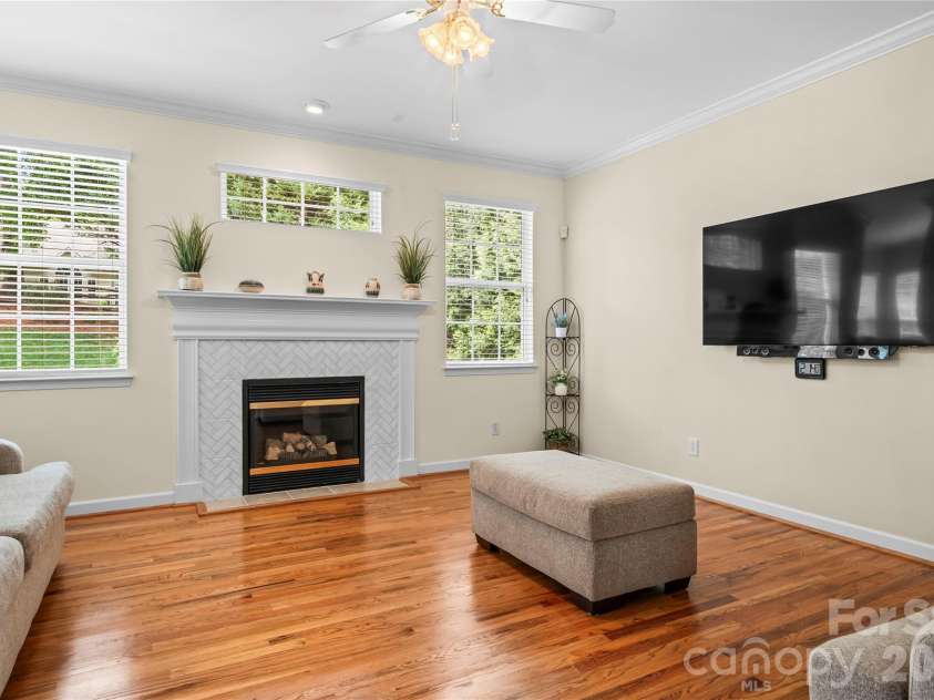 729 Knightswood Road, Fort Mill, SC 29708.  MLS# CAR4367713, YatesRealty ID 12791. 