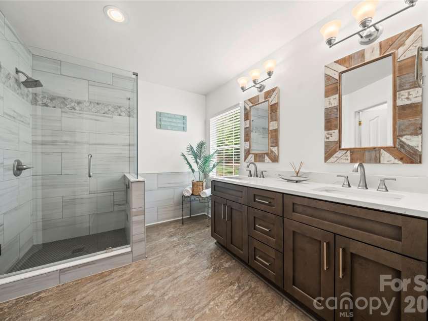 729 Knightswood Road, Fort Mill, SC 29708.  MLS# CAR4367713, YatesRealty ID 12791. 