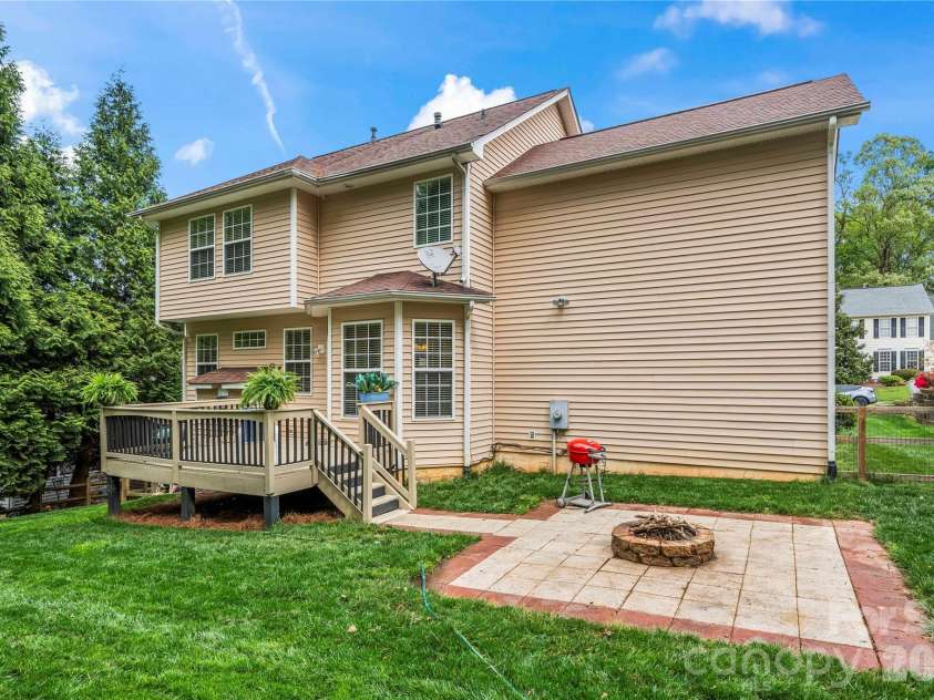729 Knightswood Road, Fort Mill, SC 29708.  MLS# CAR4367713, YatesRealty ID 12791. 