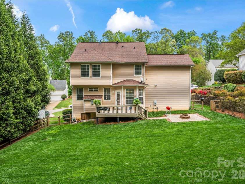 729 Knightswood Road, Fort Mill, SC 29708.  MLS# CAR4367713, YatesRealty ID 12791. 