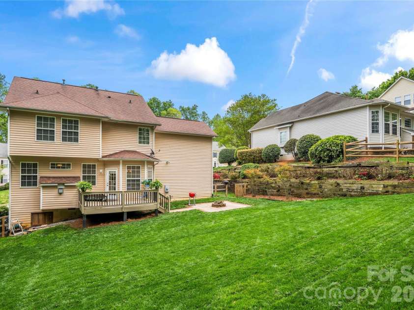 729 Knightswood Road, Fort Mill, SC 29708.  MLS# CAR4367713, YatesRealty ID 12791. 
