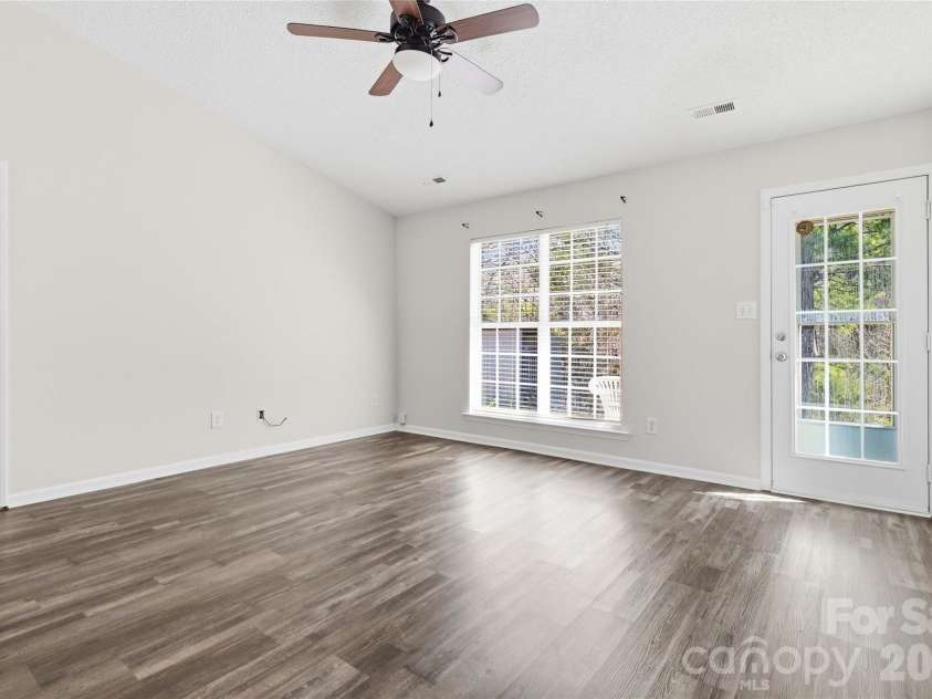 10359 Gold Pan Road, Charlotte, NC 28215.  MLS# CAR4353076, YatesRealty ID 12792. 
