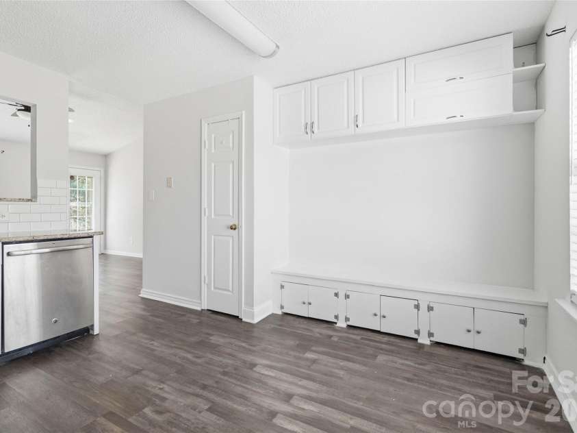 10359 Gold Pan Road, Charlotte, NC 28215.  MLS# CAR4353076, YatesRealty ID 12792. 