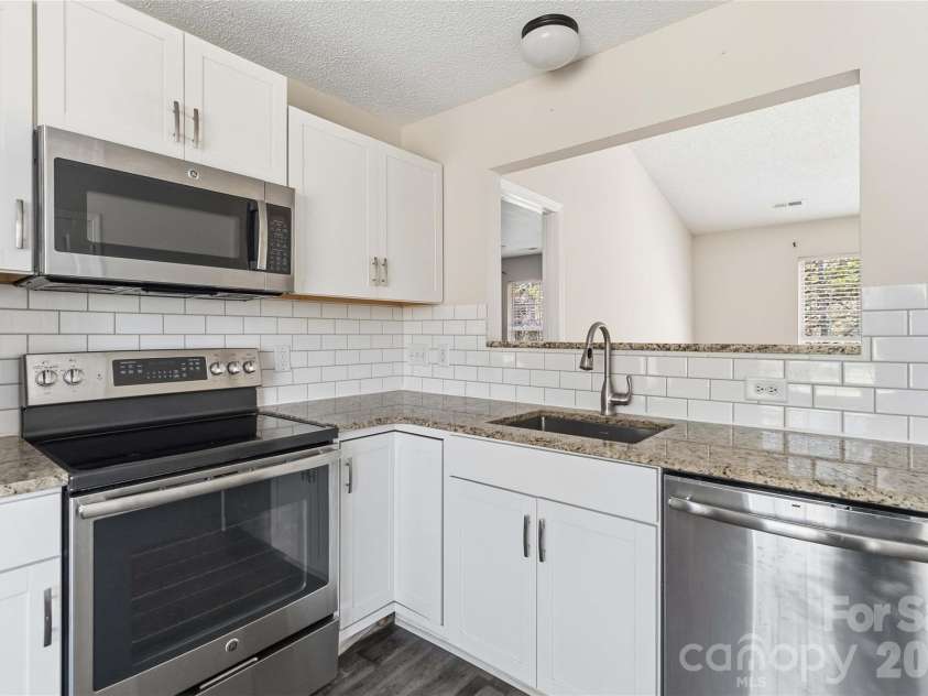 10359 Gold Pan Road, Charlotte, NC 28215.  MLS# CAR4353076, YatesRealty ID 12792. 
